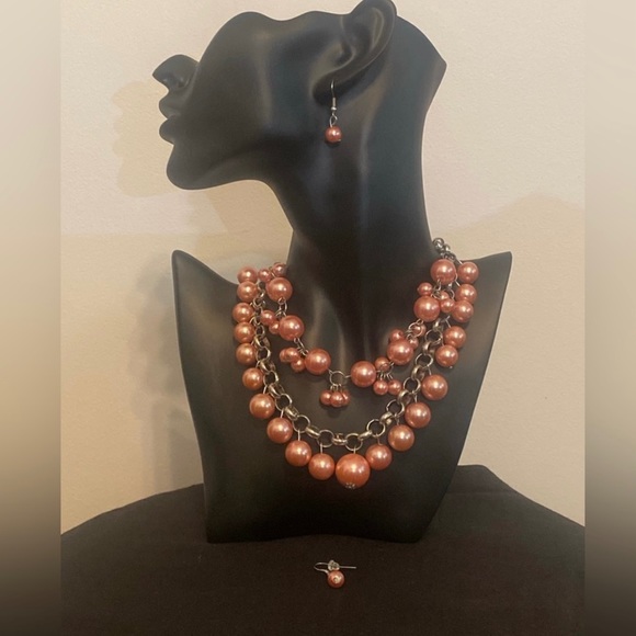 ♦️3 for $12♦️Paparazzi Pink Bubble Bead Necklace & Earring Set - Picture 2 of 3